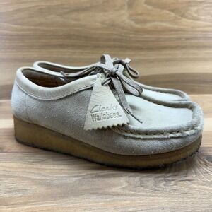 Clarks Wallabees Low Bootie Womens 6.5 M Sand Beige Suede Crepe Sole